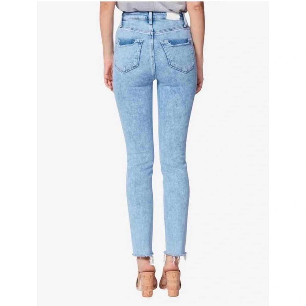 Paige Hoxton Slim Women’s Size 26 Light Blue Jeans in Mariska​to distressed